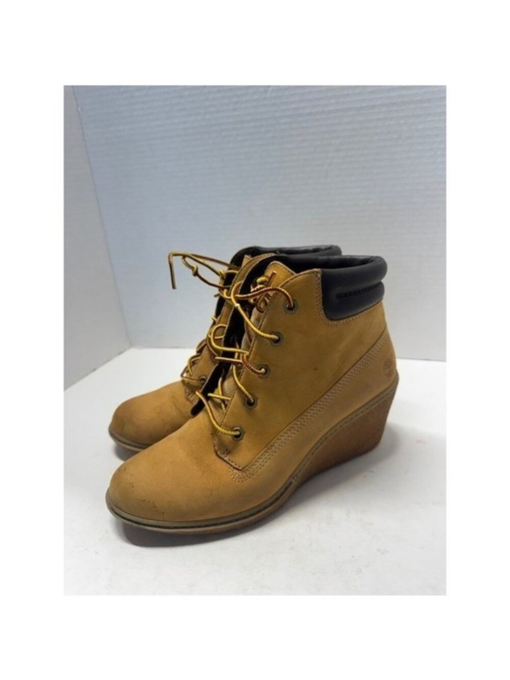 Timberland Amston Wheat Nubuck Leather Lace Up Wedge Ankle Boots 8251A Women 7.5